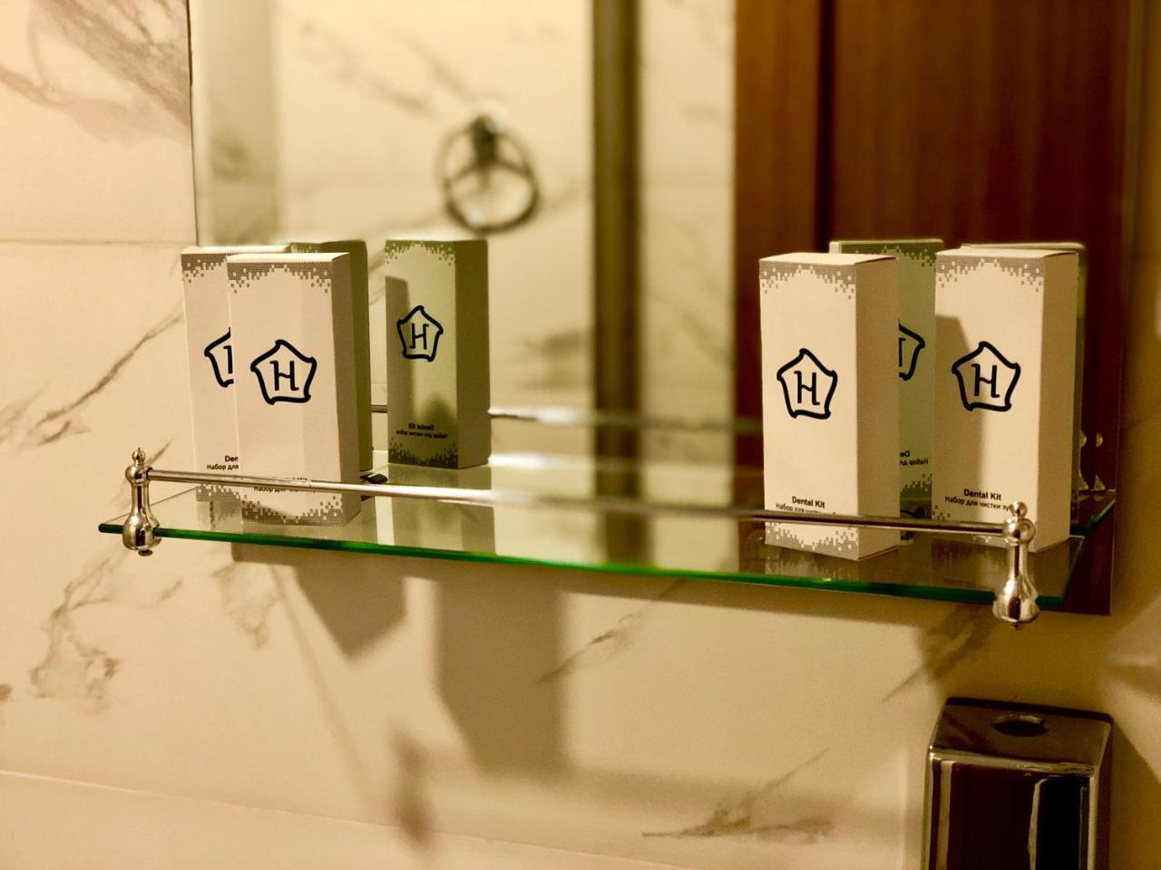Tbili Hotel ティビリシ エクステリア 写真