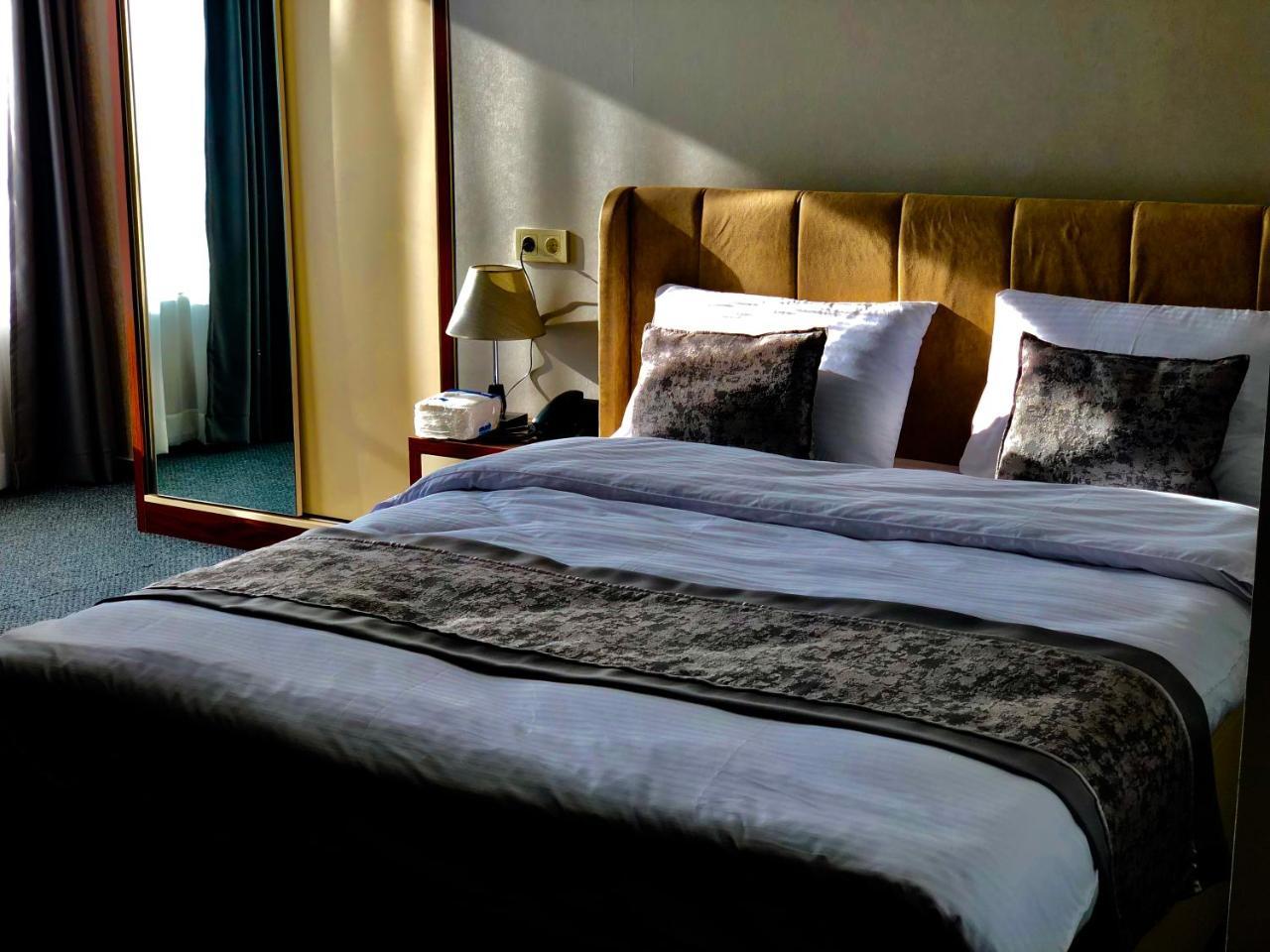 Tbili Hotel ティビリシ 部屋 写真